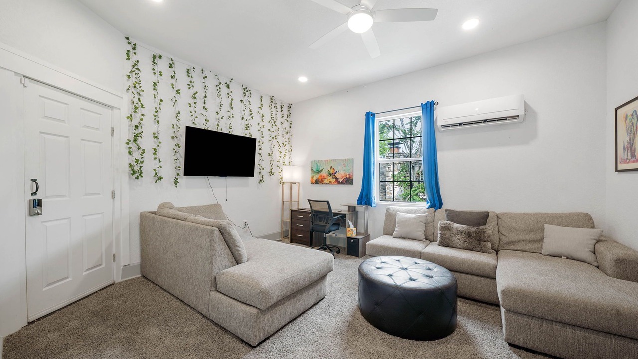 Photo of Livingroom in Alta Vista