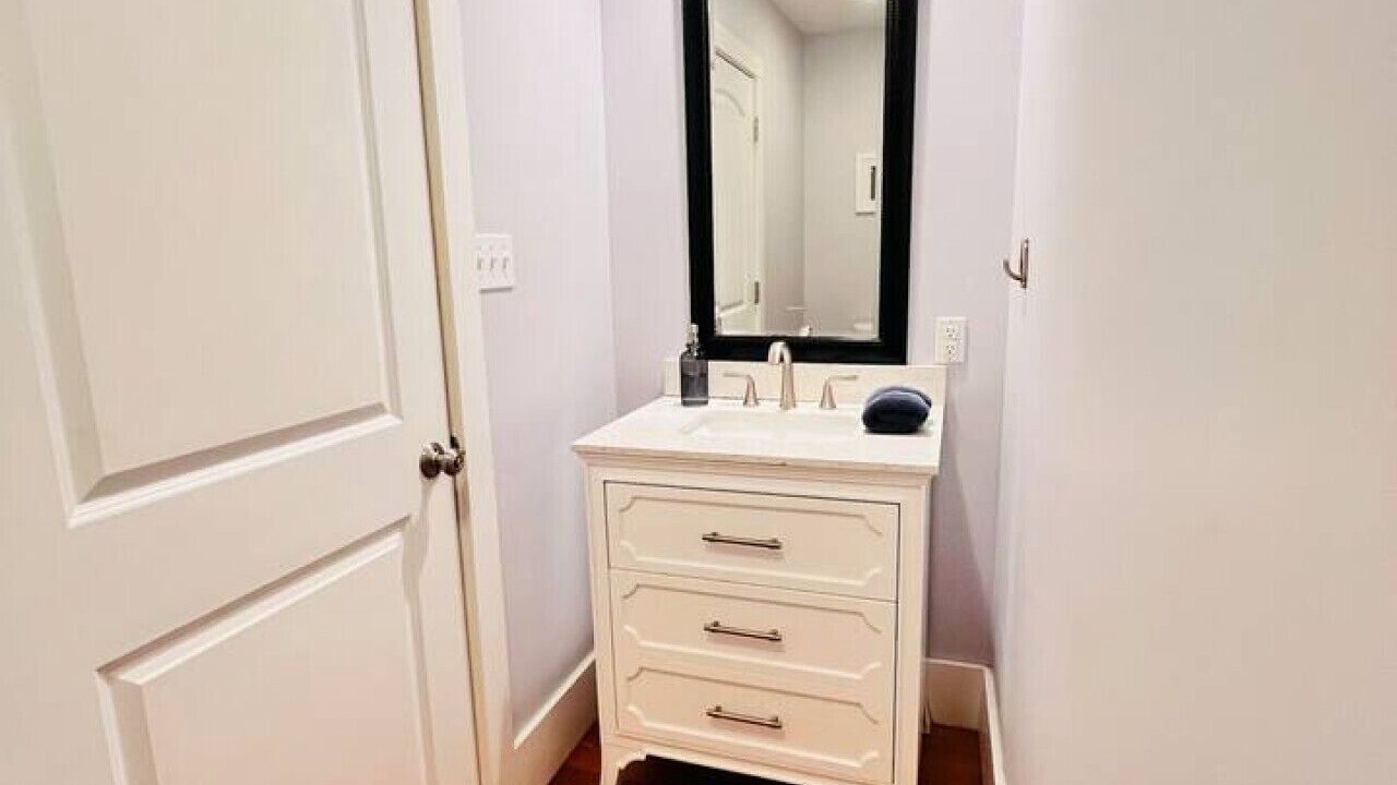 Photo of Bathroom in South Side Flats