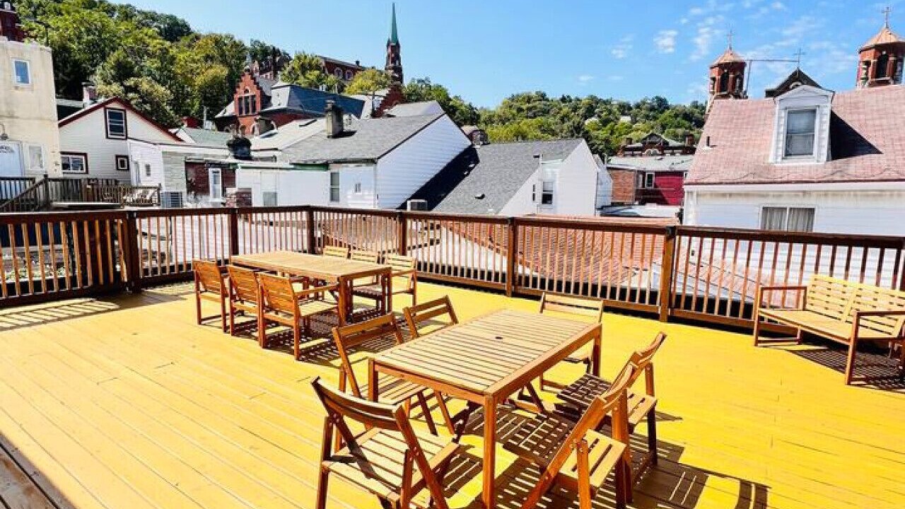 Photo of Outdoor in South Side Flats