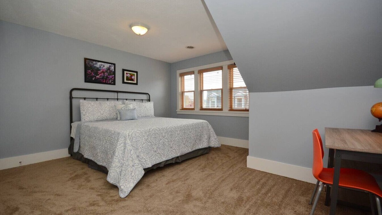 Photo of Bedroom in South Side Flats