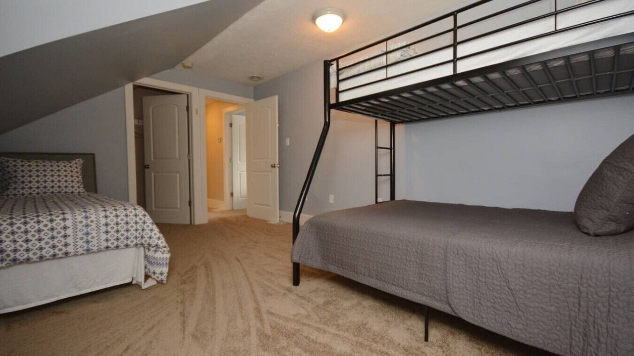 Photo of Bedroom in South Side Flats