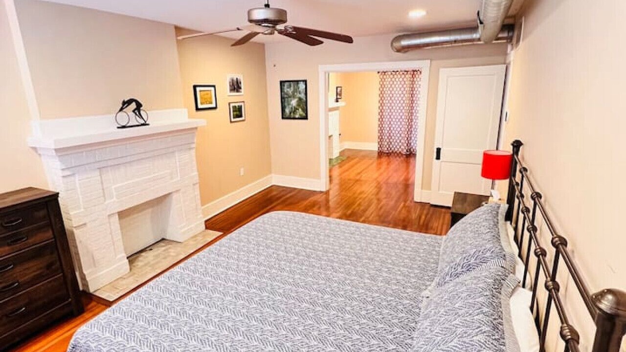 Photo of Bedroom in South Side Flats