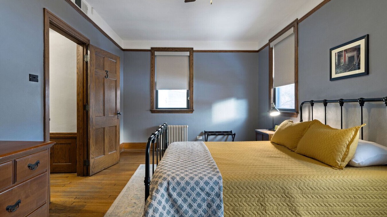 Photo of Bedroom in South Side Flats