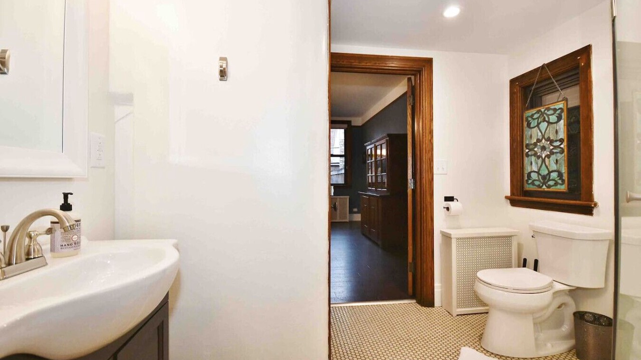 Photo of Bathroom in South Side Flats