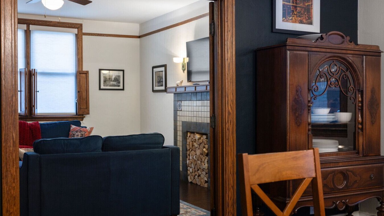 Photo of Livingroom in South Side Flats