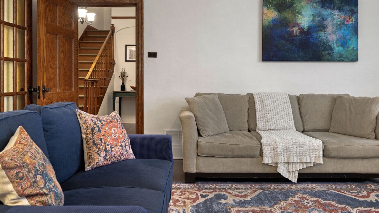 Photo of Livingroom in South Side Flats