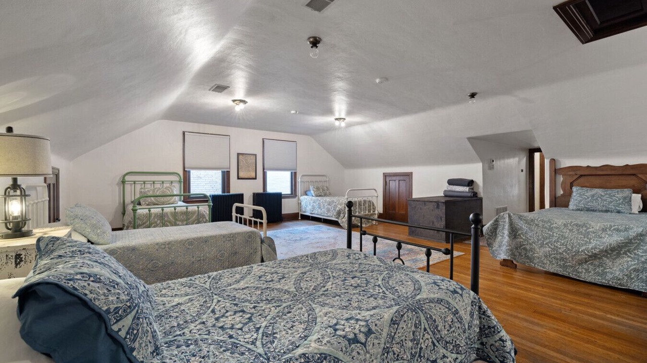 Photo of Bedroom in South Side Flats