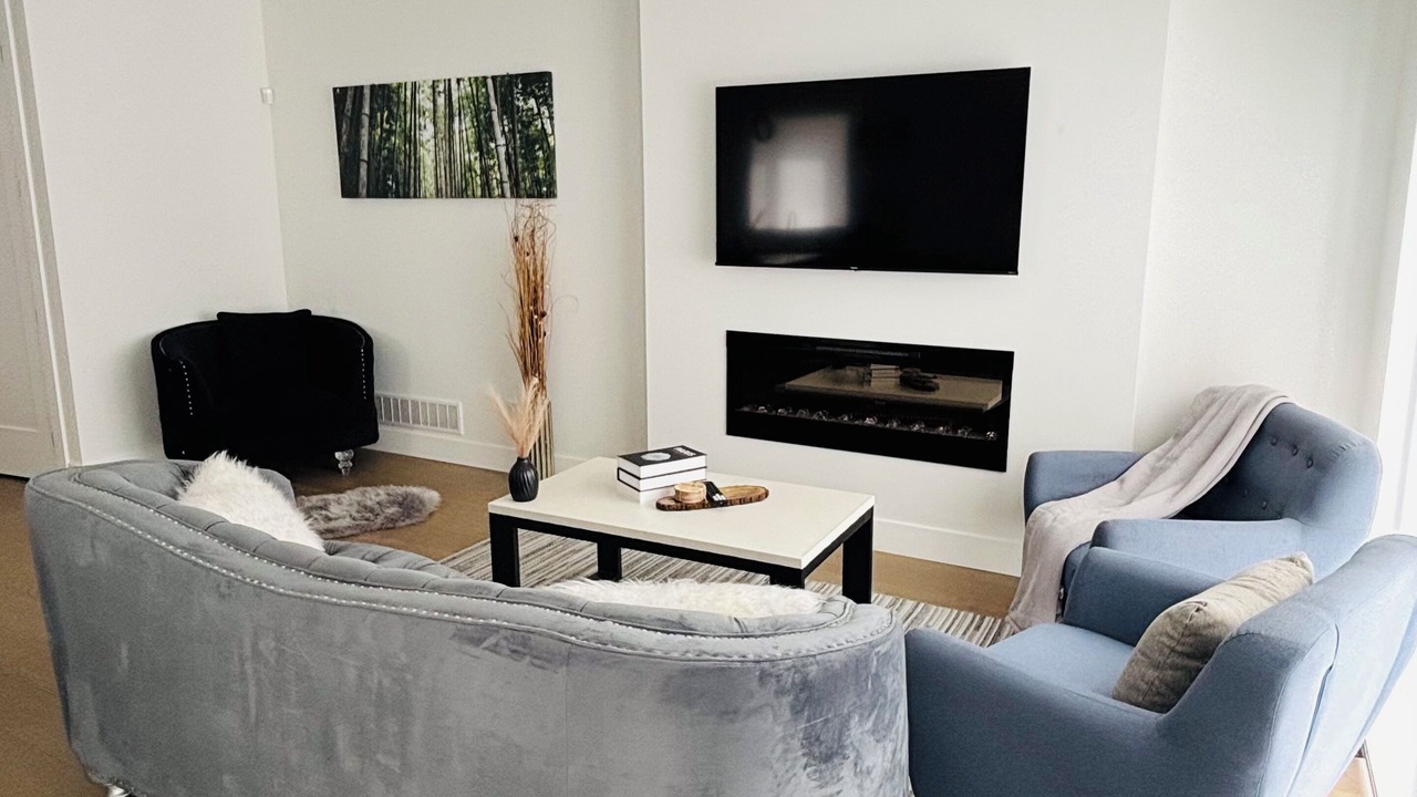 Photo of Livingroom in Middlesex Centre