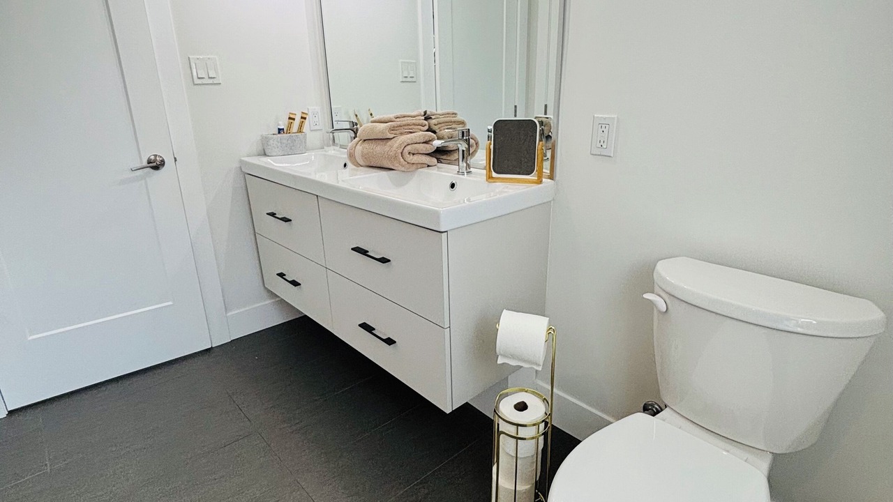 Photo of Bathroom in Middlesex Centre