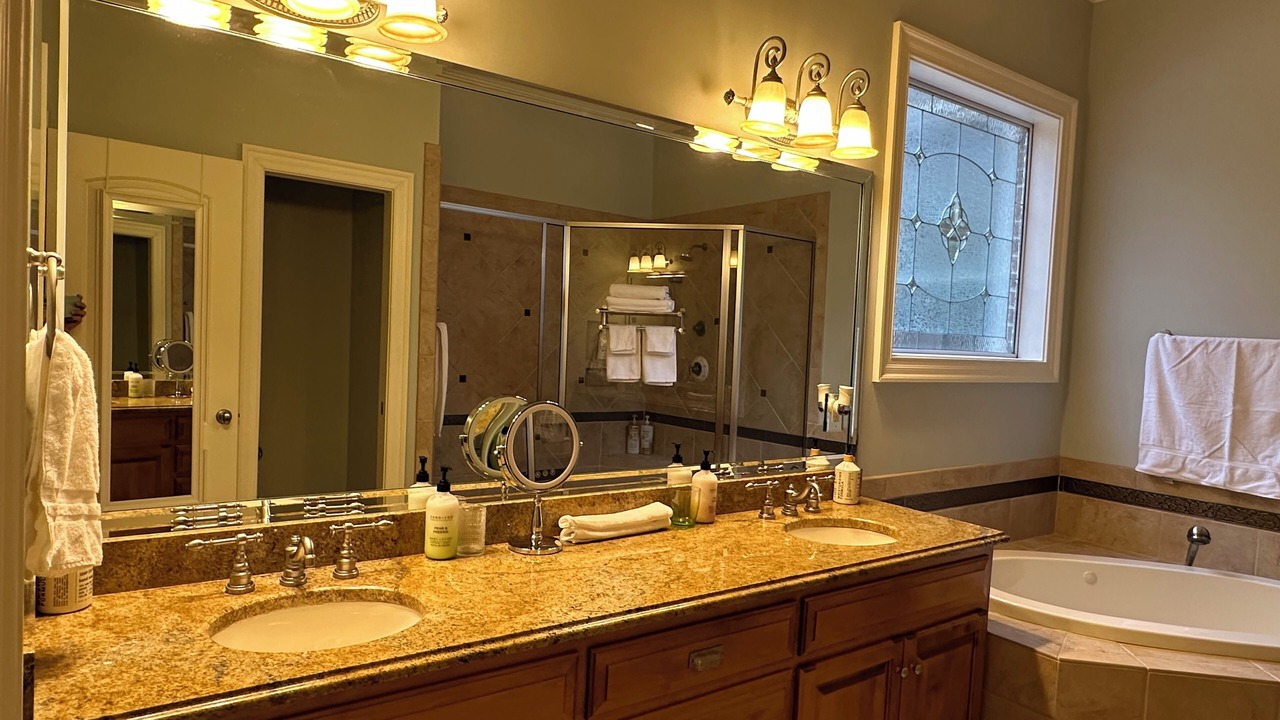 Photo of Bathroom in Forestbrook