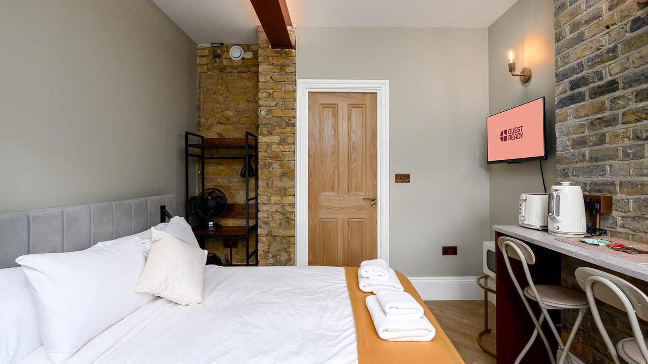 Photo of Bedroom in Ferndale