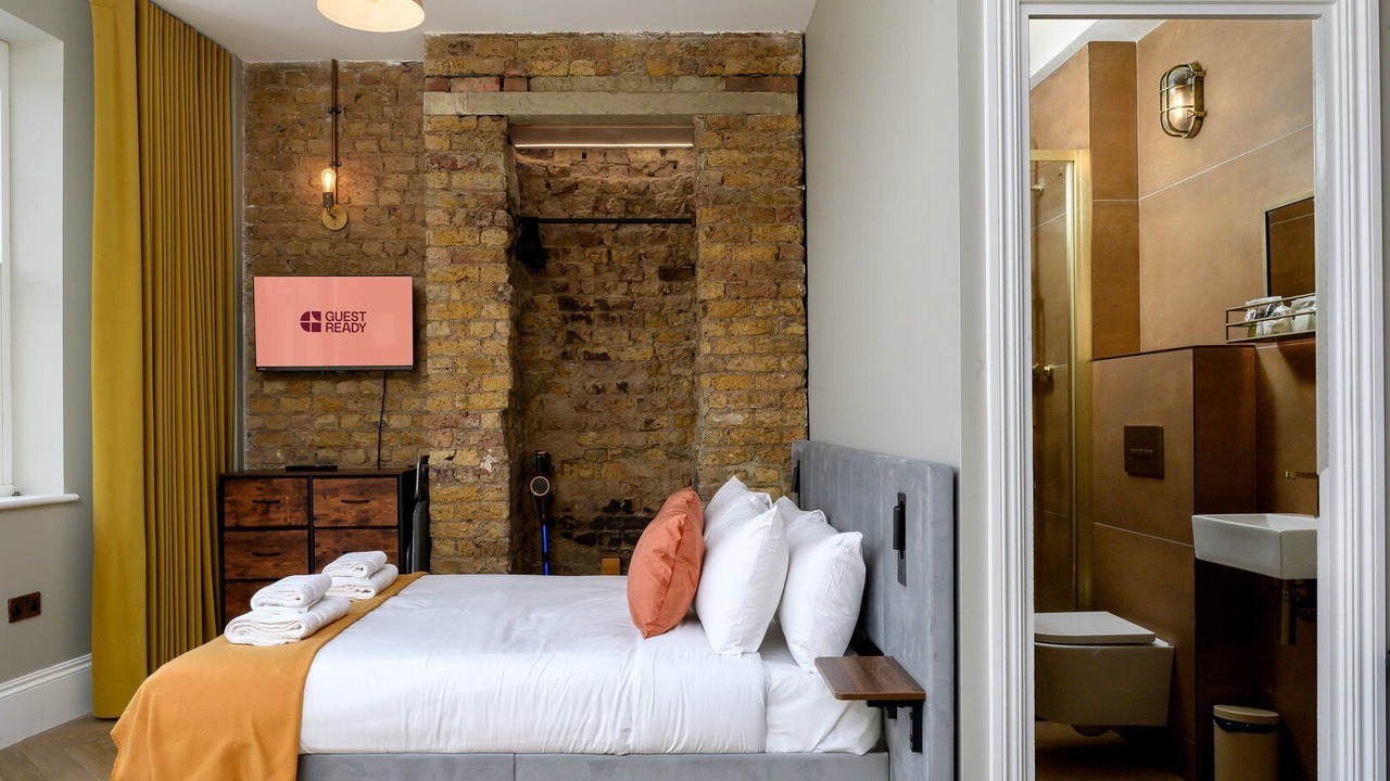 Photo of Bedroom in Ferndale