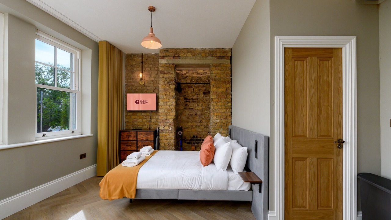 Photo of Bedroom in Ferndale