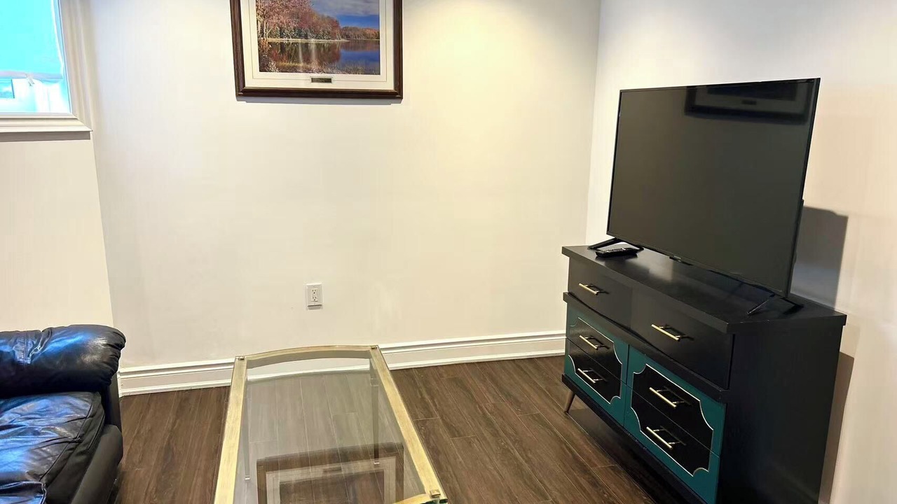 Photo of Livingroom in Richmond Hill