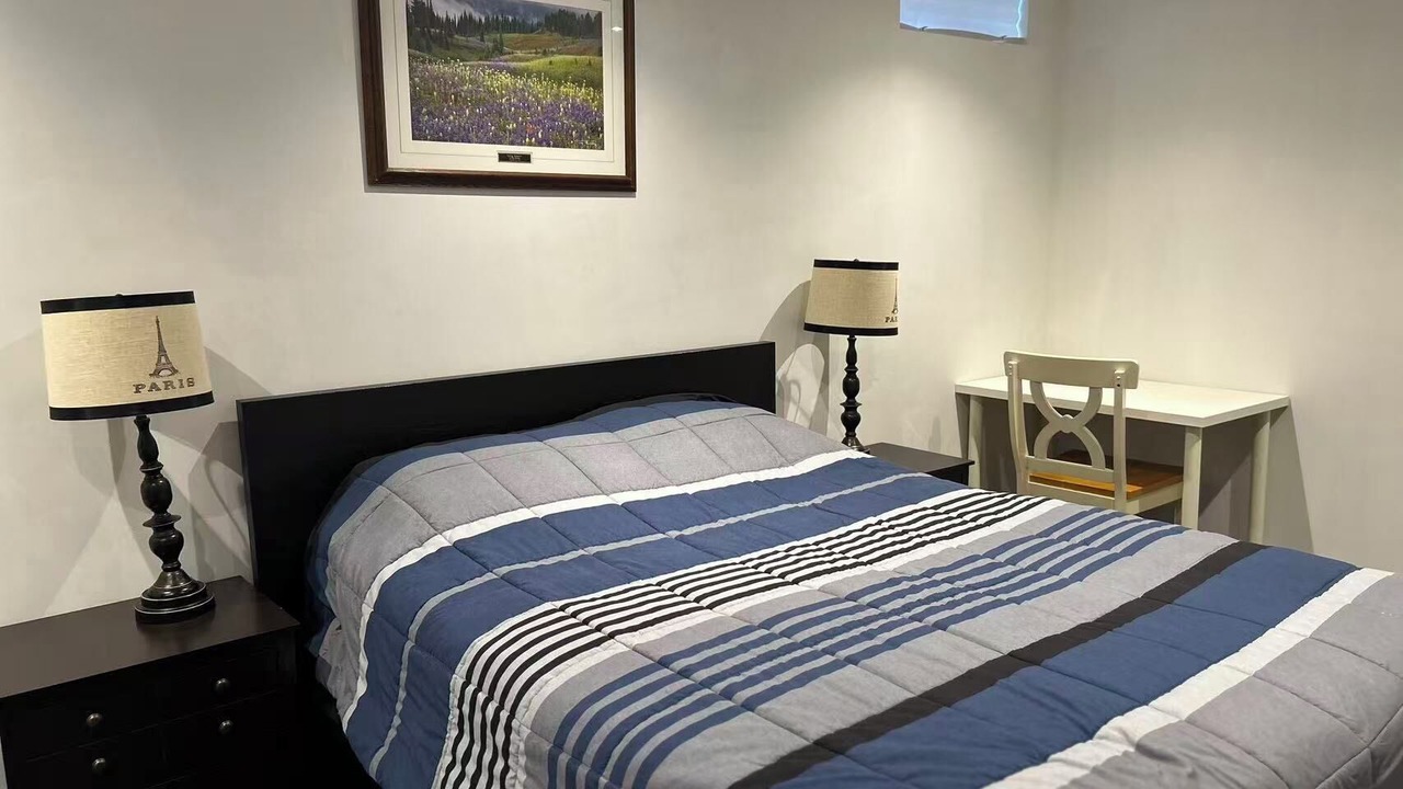 Photo of Bedroom in Richmond Hill