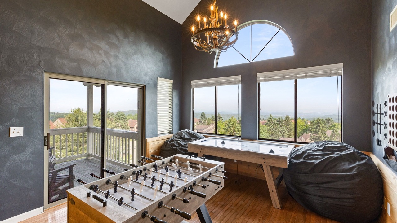 Photo of Bedroom in Seven Springs