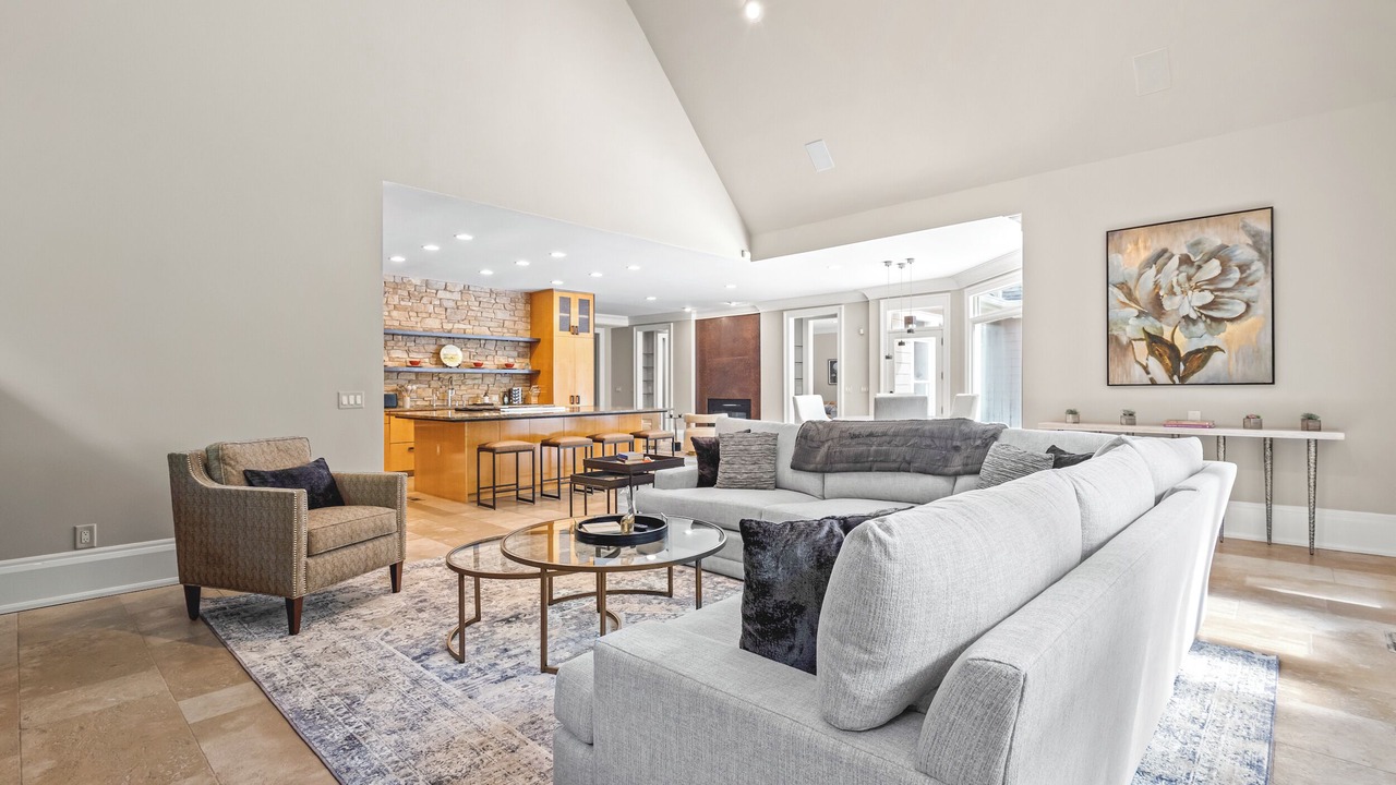 Photo of Livingroom in Chapel Hill