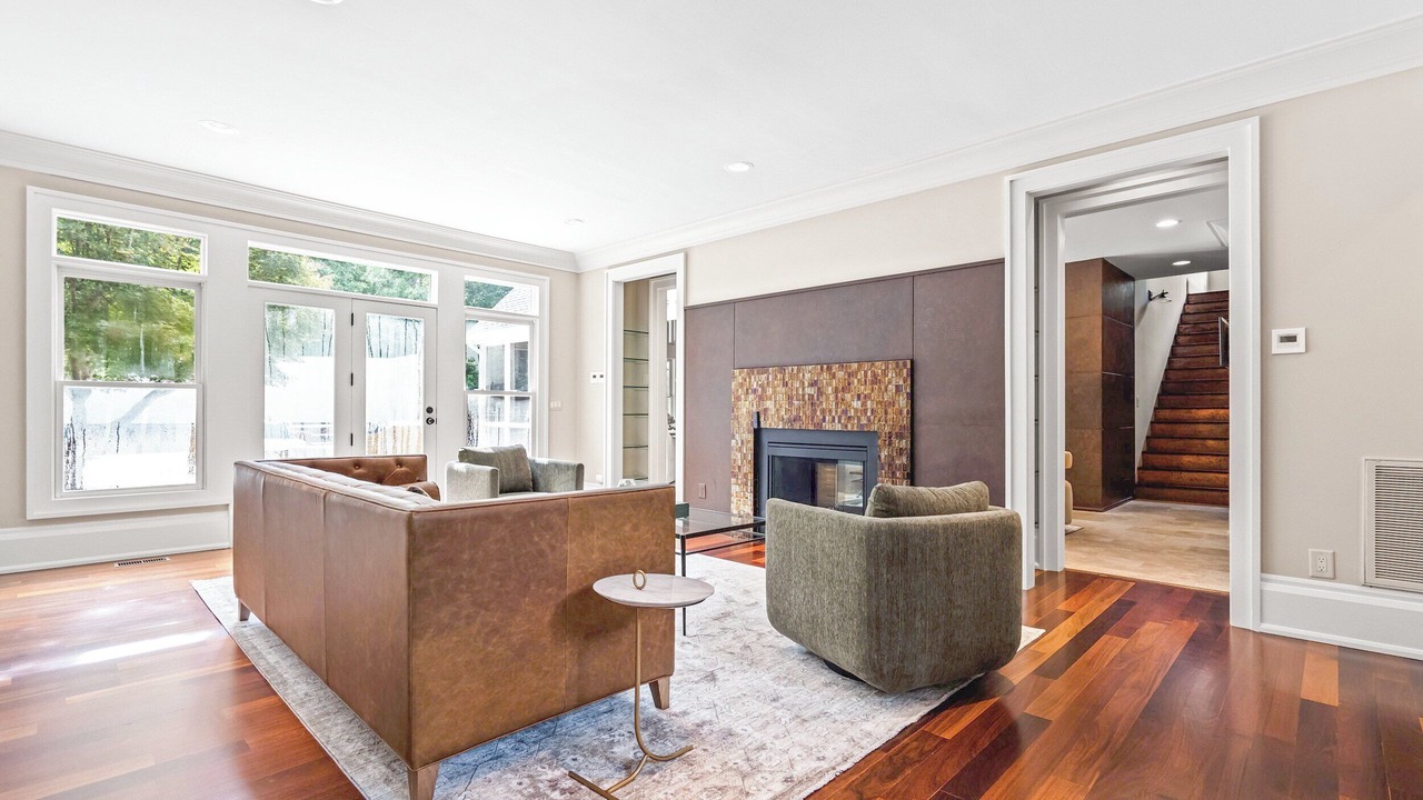 Photo of Livingroom in Chapel Hill