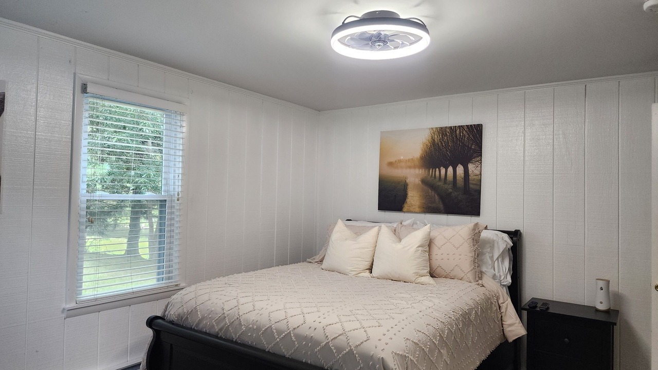Photo of Bedroom in Crumpler