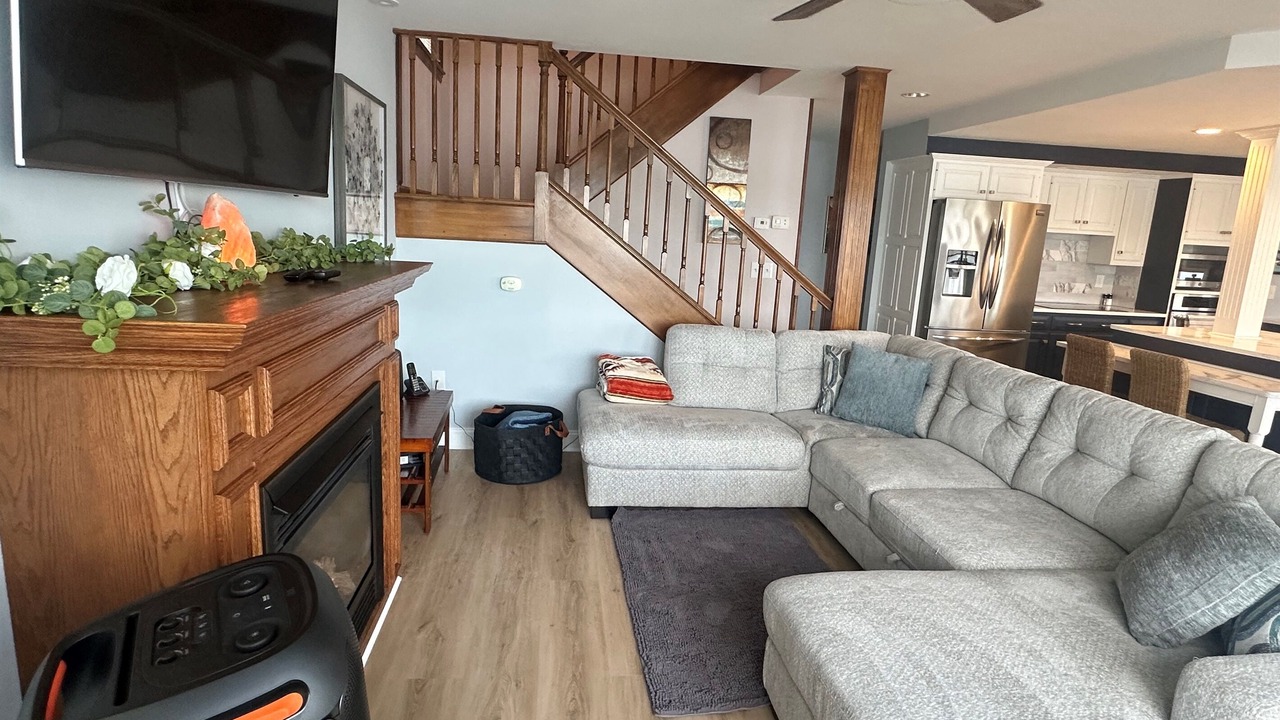 Photo of Livingroom in Town of Otsego