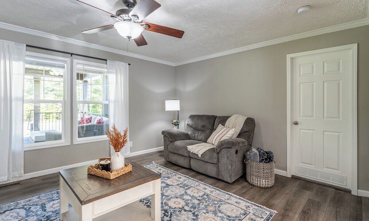 Photo of Livingroom in Wallingford