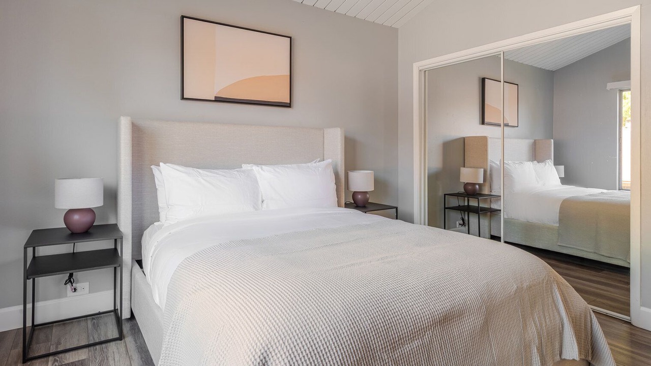 Photo of Bedroom in University South