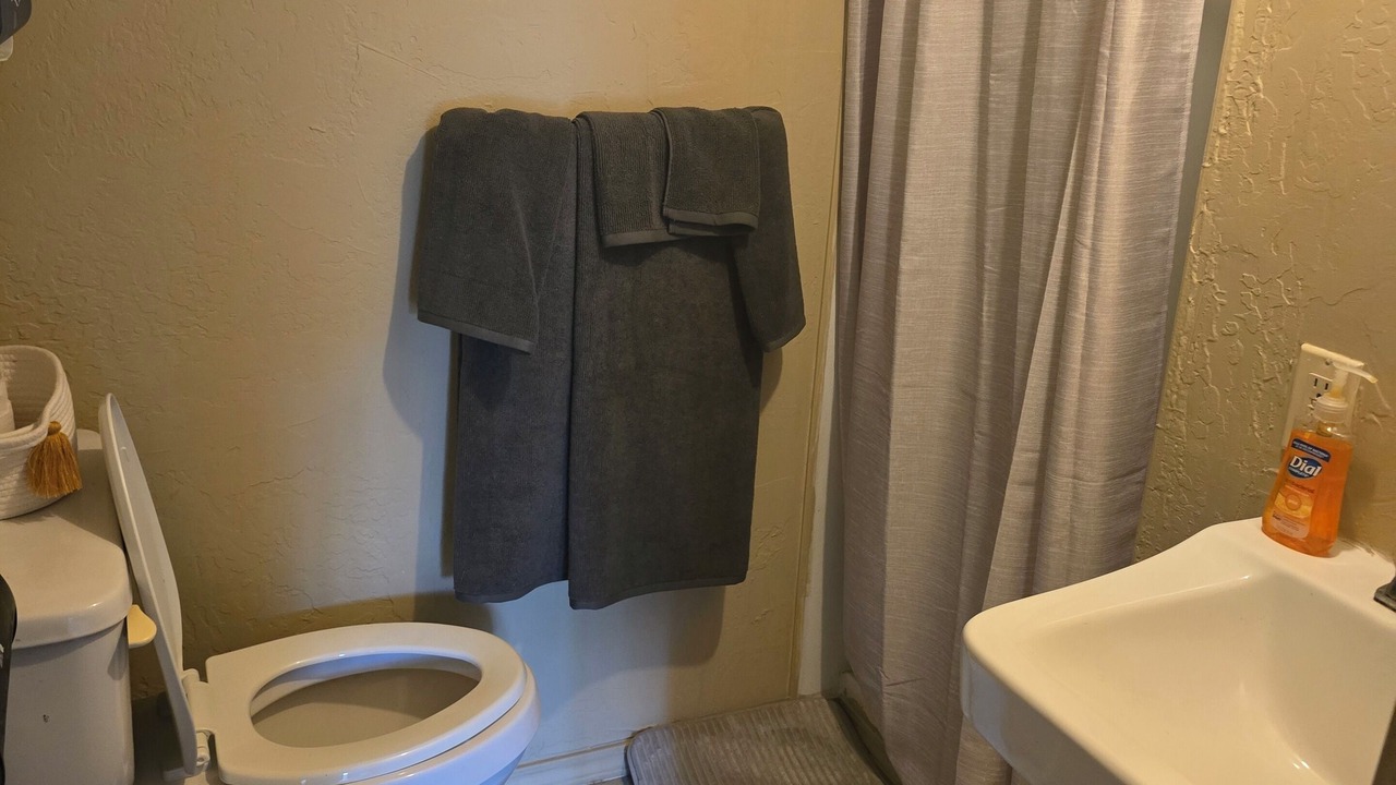 Photo of Bathroom in Mayhill