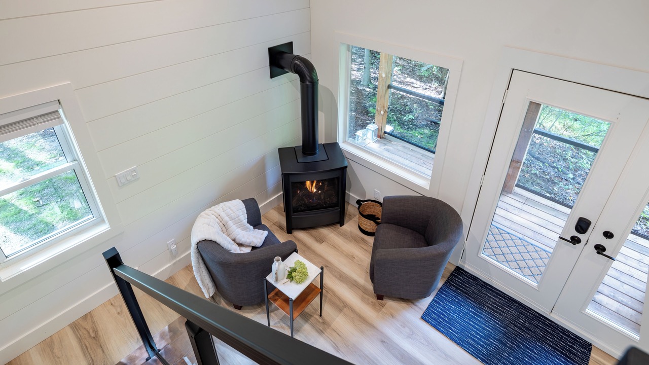 Photo of Livingroom in Pelham