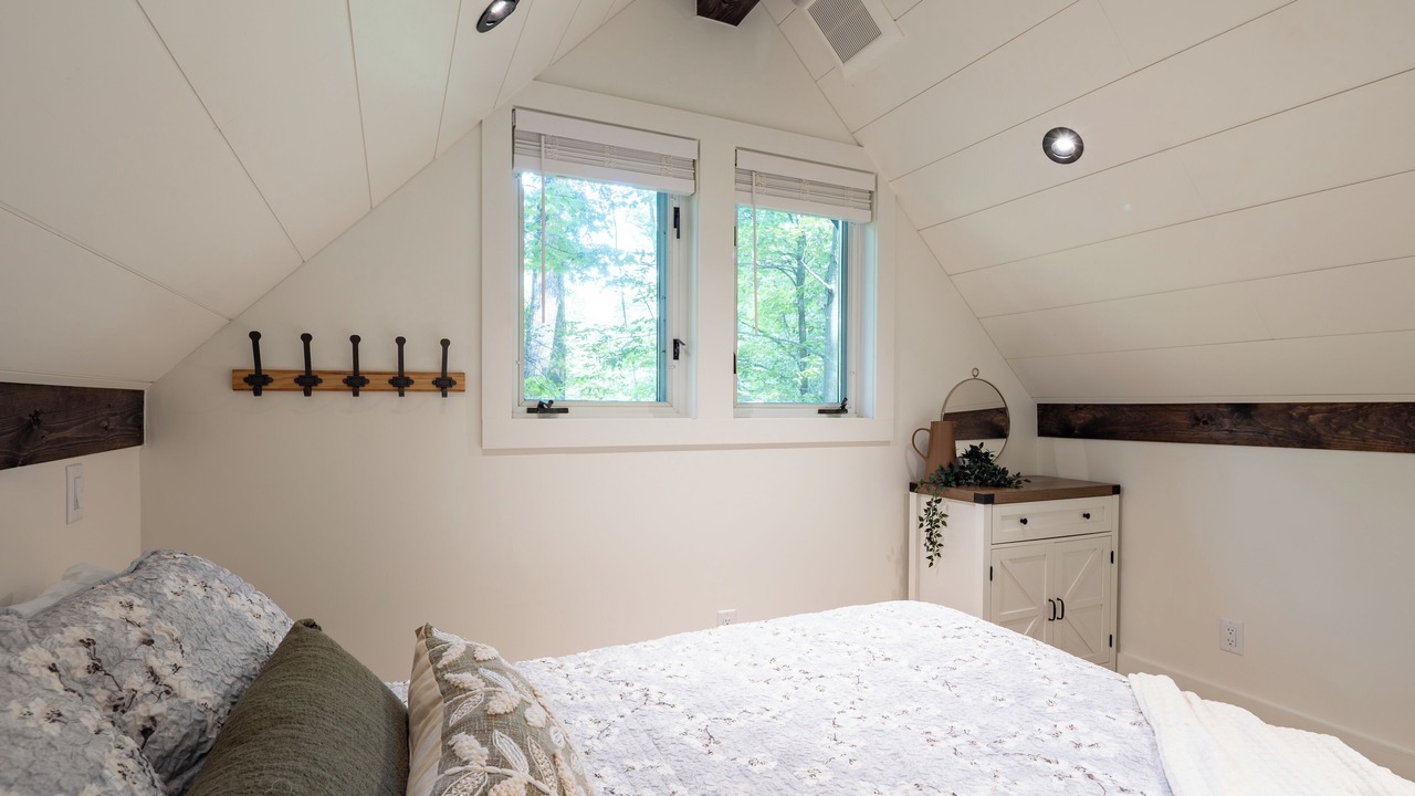 Photo of Bedroom in Pelham