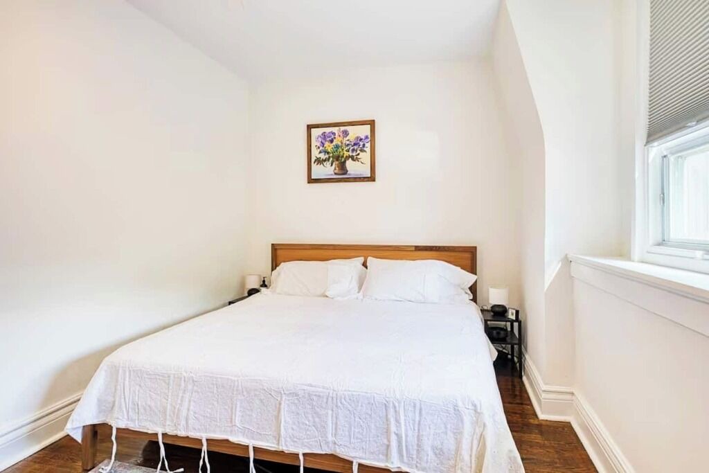 Photo of Bedroom in Greenwood - Coxwell