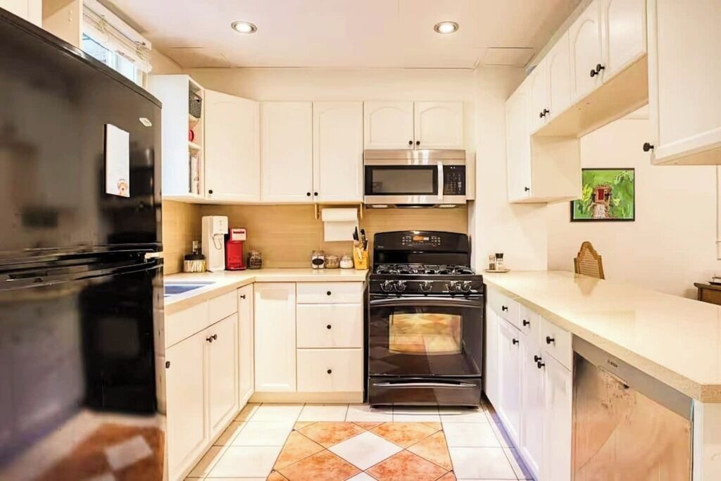 Photo of Kitchen in Greenwood - Coxwell