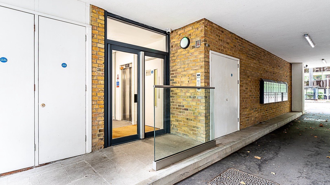 Photo of Others in Turnham Green