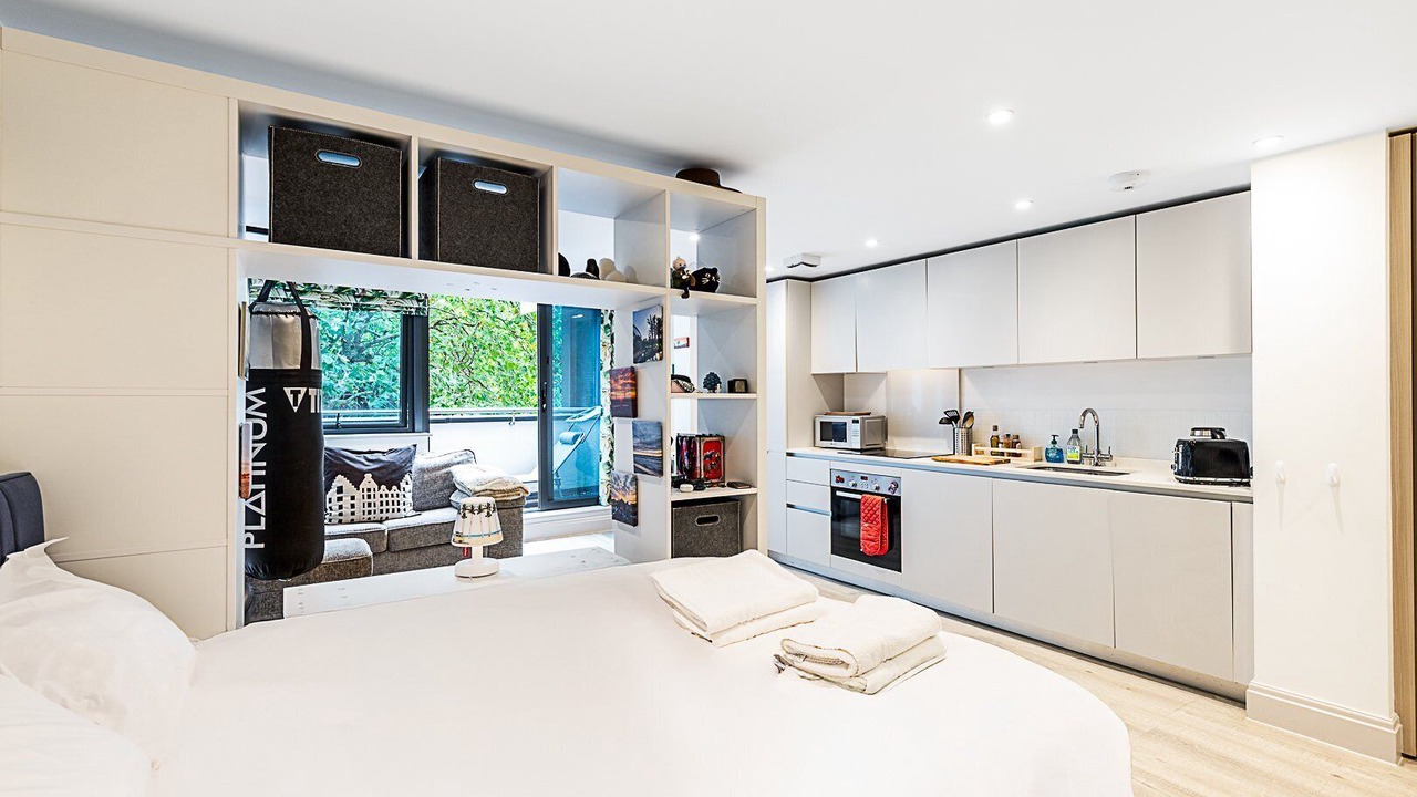 Photo of Bedroom in Turnham Green