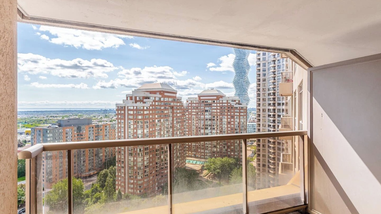 Photo of Outdoor in Downtown Mississauga