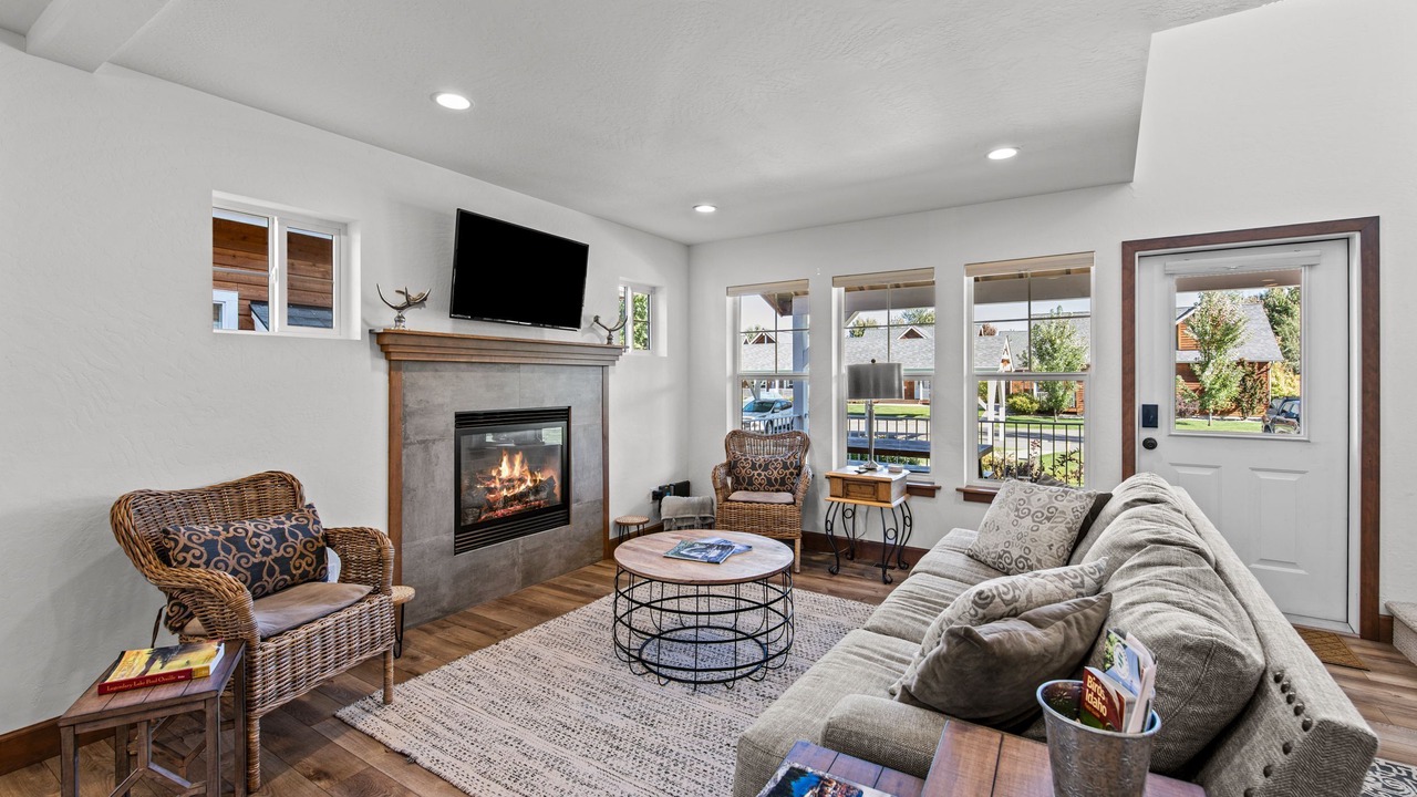 Photo of Livingroom in Dover Bay