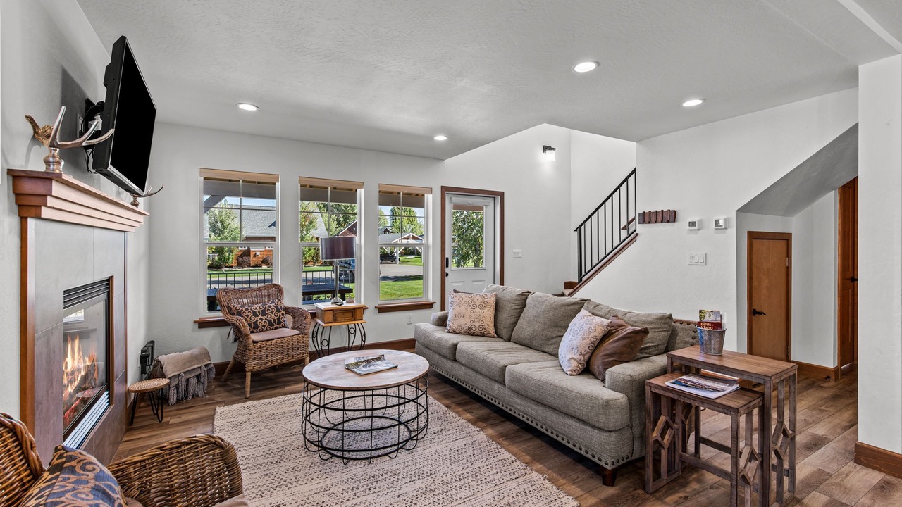 Photo of Livingroom in Dover Bay