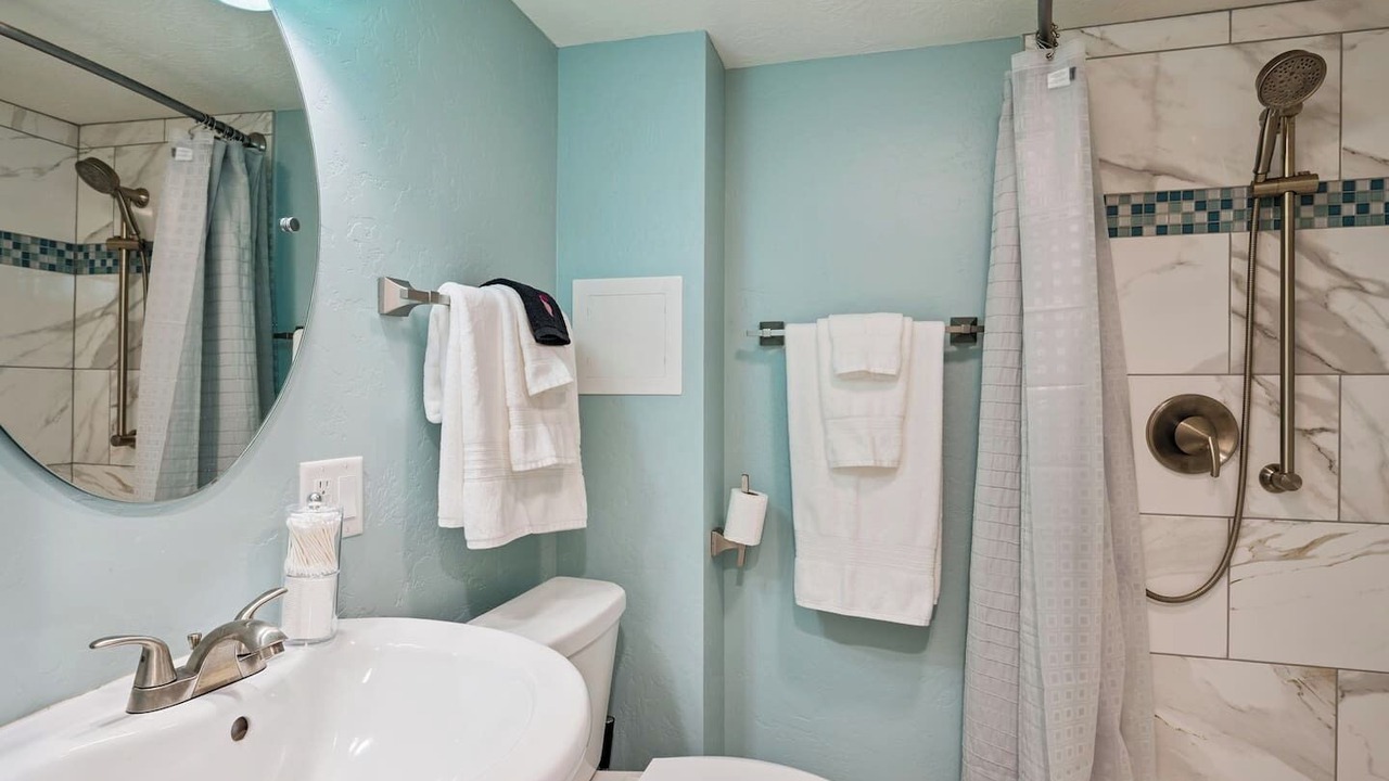 Photo of Bathroom in Depot Bench