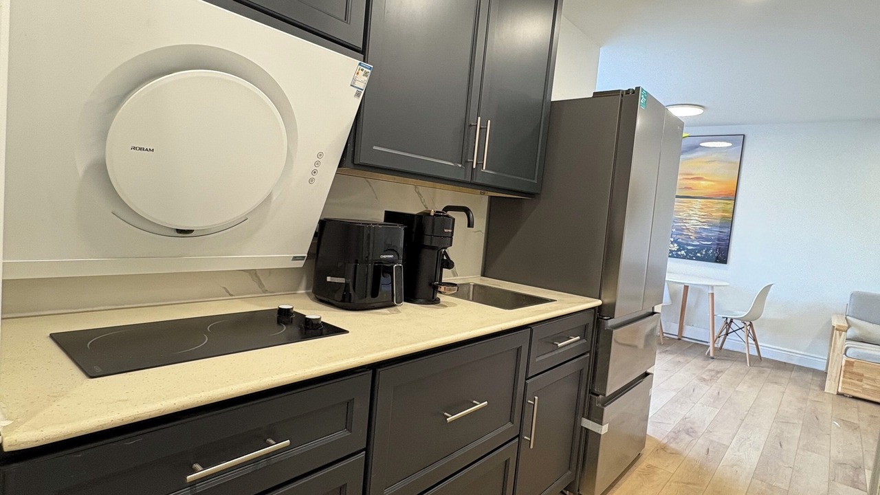 Photo of Kitchen in Cote-Des-Neiges—Notre-Dame-De-Grace