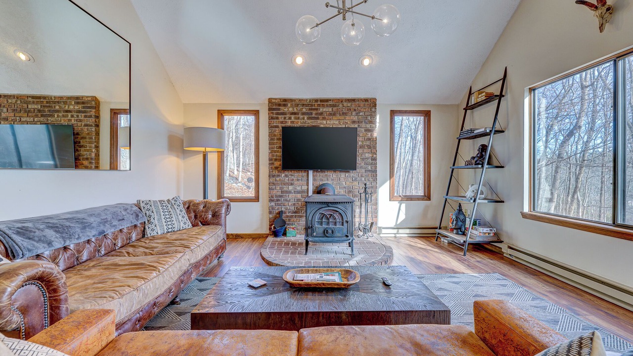 Photo of Livingroom in East Stroudsburg