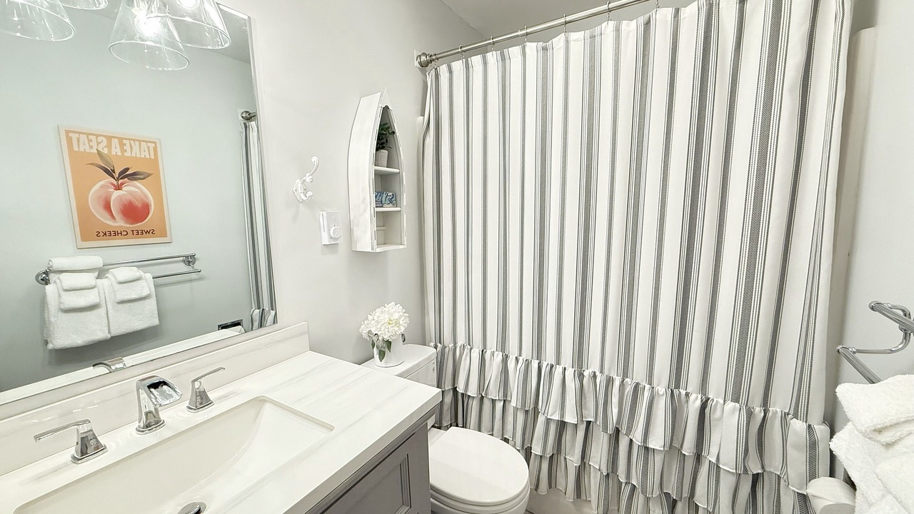 Photo of Bathroom in Warren