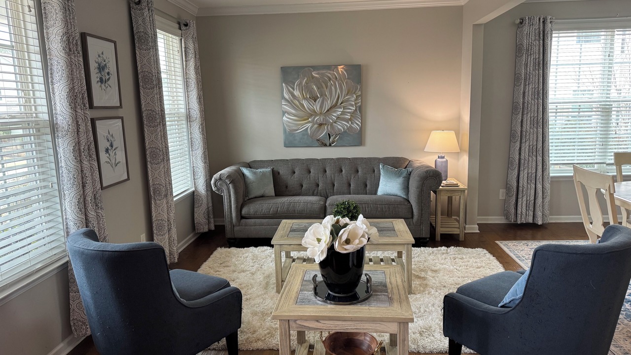 Photo of Livingroom in Southeast Raleigh