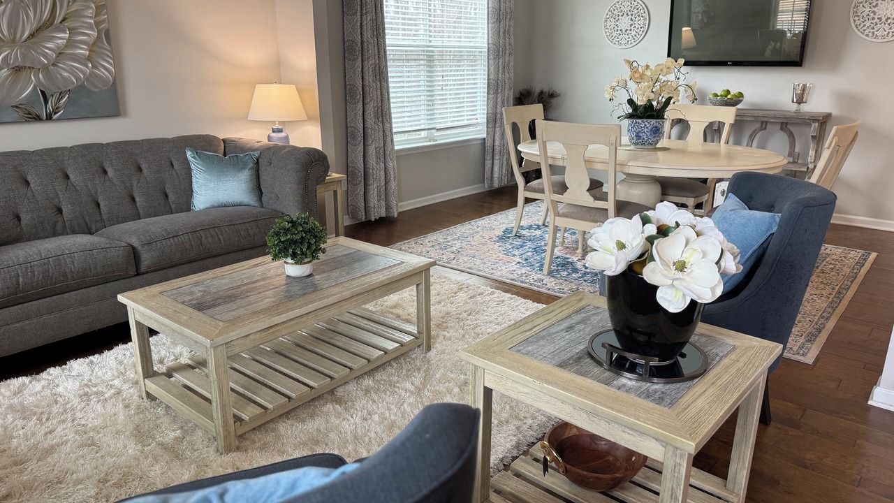 Photo of Livingroom in Southeast Raleigh