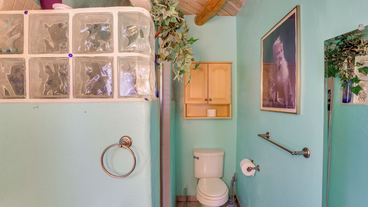 Photo of Bathroom in Arroyo Hondo