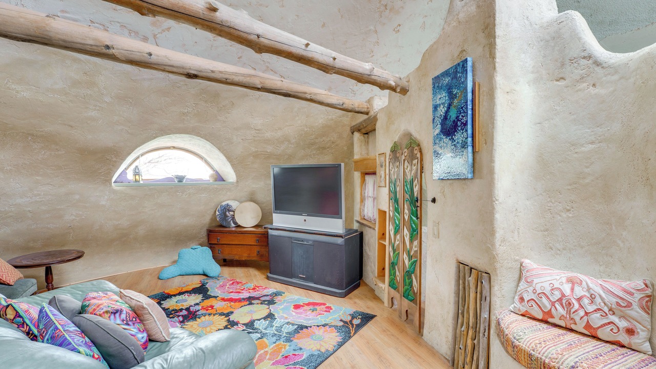 Photo of Bedroom in Arroyo Hondo