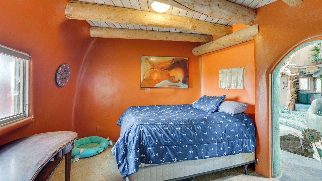 Photo of Bedroom in Arroyo Hondo
