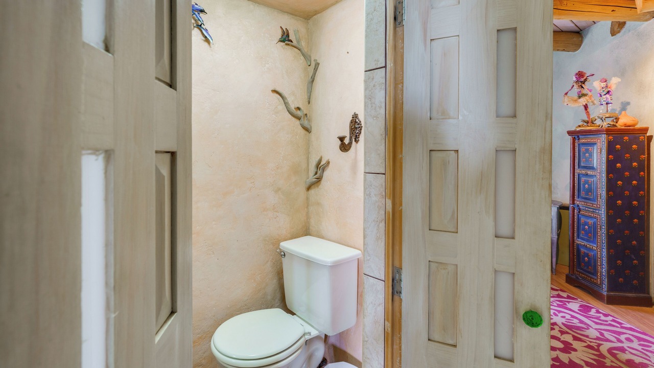 Photo of Bathroom in Arroyo Hondo
