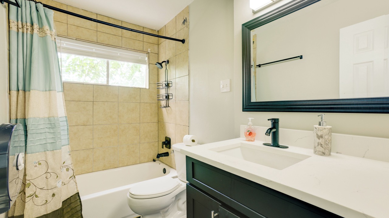 Photo of Bathroom in Humble