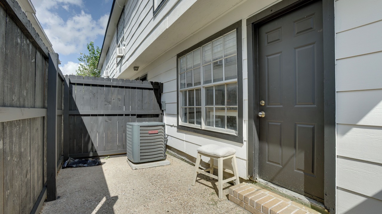 Photo of Patio Balcony in Humble