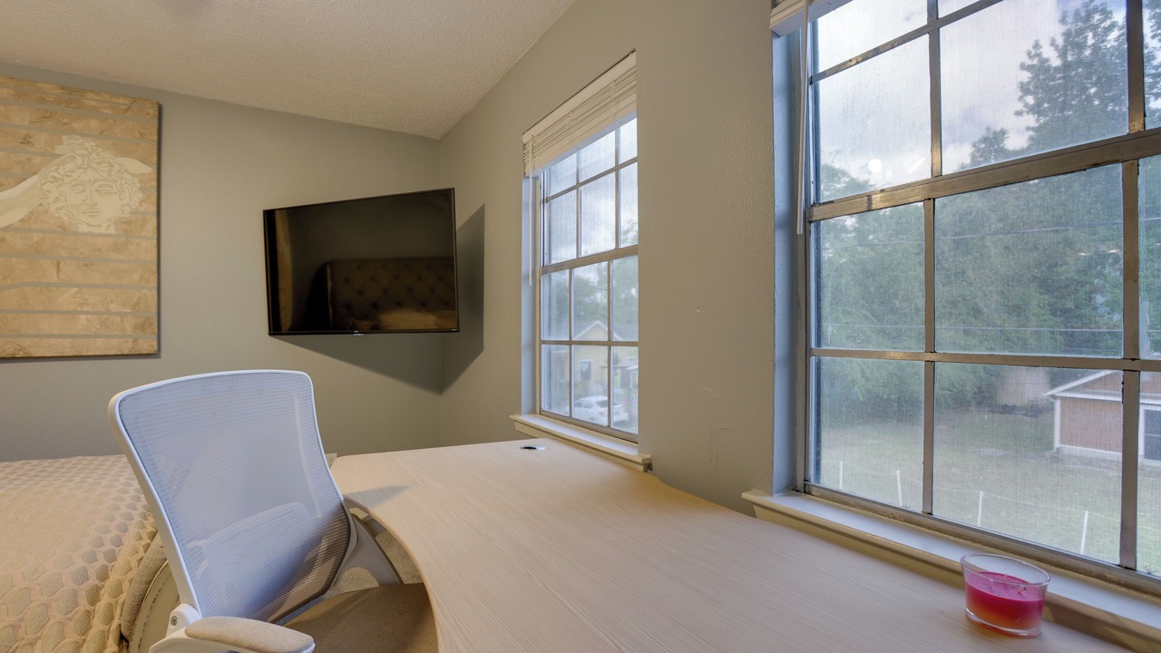 Photo of Bedroom in Humble