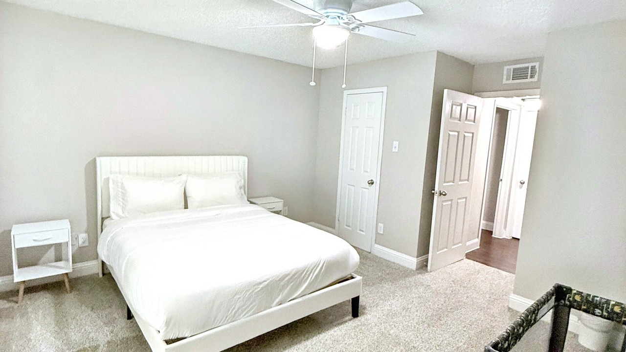 Photo of Bedroom in Addison
